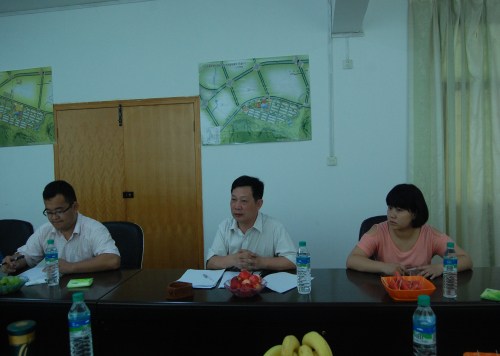 1座谈会现场2.jpg