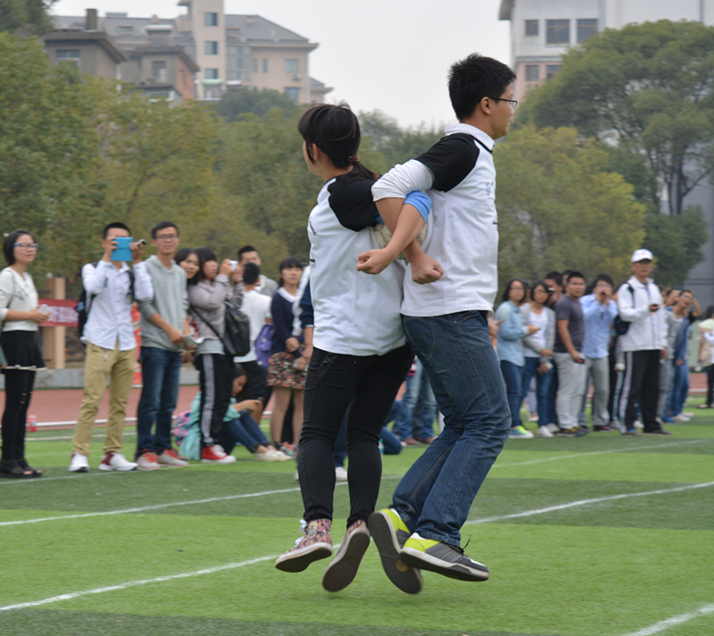 1【钱能钱包】背夹球 选手 吴显程与何梦帆_副本.jpg